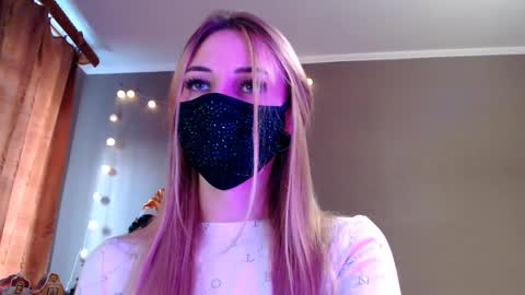 Lily online show from 01/11/26, 01:49