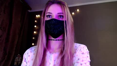 Lily online show from 01/13/26, 05:07