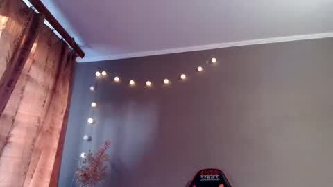 Lily online show from 04/27/26, 04:38