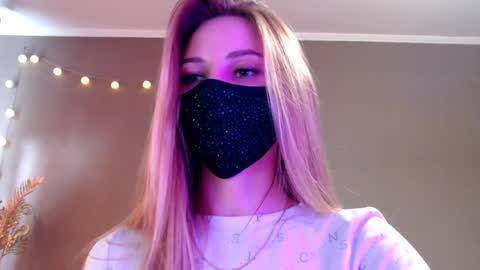 Lily online show from 05/02/26, 02:44