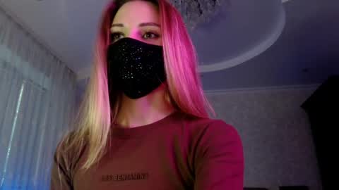 Lily online show from 06/14/26, 05:37