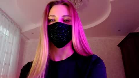 Lily online show from 06/16/26, 05:59