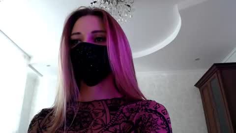 Lily online show from 06/21/26, 03:36