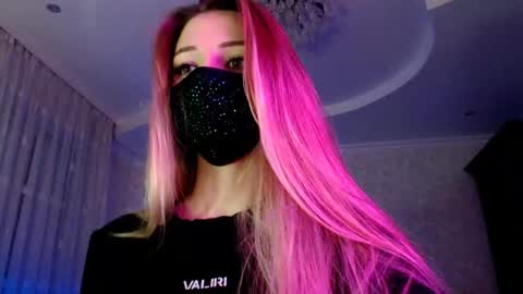 Lily online show from 07/04/26, 07:09