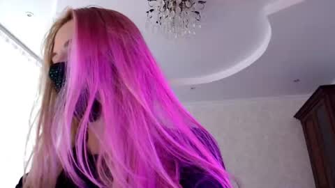 Lily online show from 07/20/26, 12:29