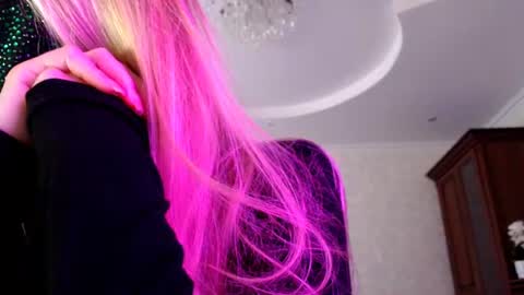 Lily online show from 07/28/26, 02:13