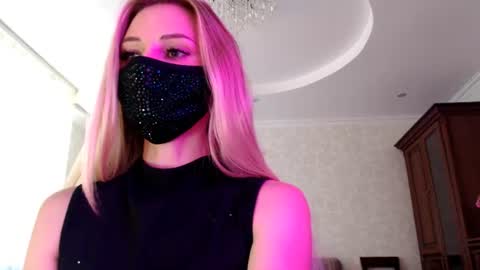 Lily online show from 08/09/26, 01:27