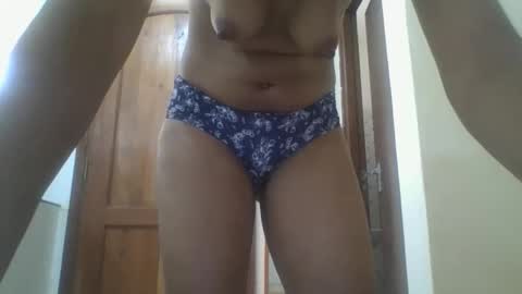 Snapshot of iris_love2 chatting on 03/05/26, 11:28 iris_love2 online show from 03/05/26, 11:28