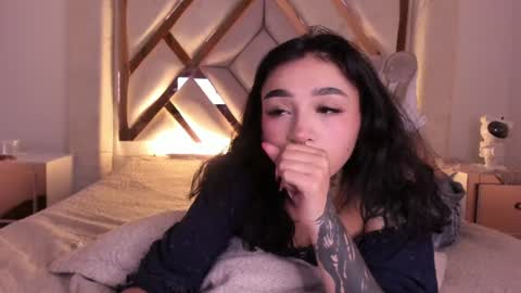 Snapshot of iris_magic_ chatting on 06/11/26, 04:43 Iris online show from 06/11/26, 04:43