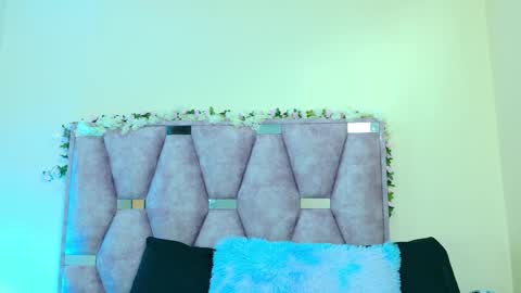 Iris online show from 02/01/26, 04:16