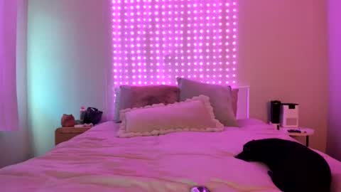 Snapshot of iris_roslin chatting on 07/07/26, 10:36 Iris 3 online show from 07/07/26, 10:36