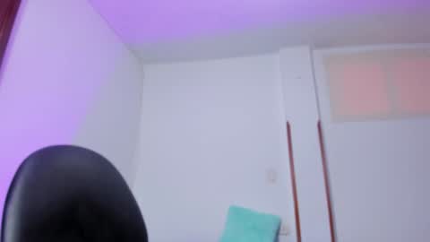 Iris online show from 01/15/25, 05:05