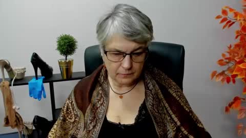 Snapshot of iris_xdesire chatting on 01/27/25, 11:00 I R I S online show from 01/27/25, 11:00