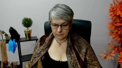 Snapshot of iris_xdesire chatting on 01/28/25, 07:22 I R I S online show from 01/28/25, 07:22