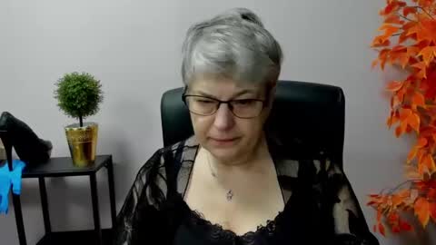 Snapshot of iris_xdesire chatting on 03/10/25, 07:21 I R I S online show from 03/10/25, 07:21