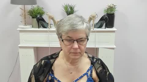 I R I S online show from 01/09/26, 07:11