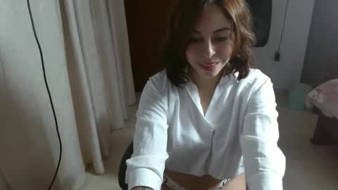 Snapshot of irisarellano_ chatting on 04/11/26, 02:54 irisarellano_ online show from 04/11/26, 02:54