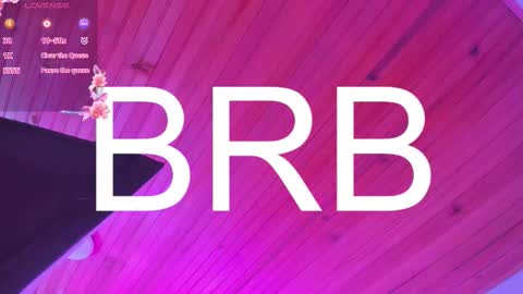 Snapshot of irisbeel chatting on 02/25/26, 02:43 irisbeel online show from 02/25/26, 02:43