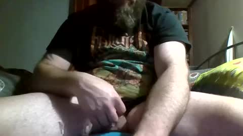Snapshot of irishadz chatting on 05/25/26, 01:44 irishadz online show from 05/25/26, 01:44