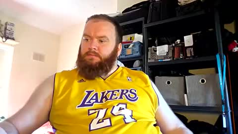 Snapshot of irishdaddy24 chatting on 11/01/25, 11:34 twitter theirishman205 online show from 11/01/25, 11:34