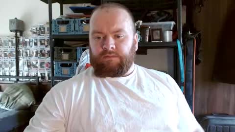 Snapshot of irishdaddy24 chatting on 03/02/26, 12:45 twitter theirishman205 online show from 03/02/26, 12:45