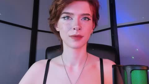 Snapshot of irisice chatting on 12/30/24, 05:13 Miss Iris Fansly Miss Iris new inst.  online show from 12/30/24, 05:13