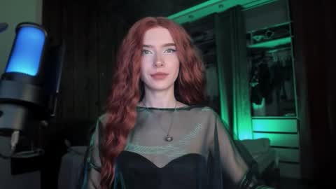 Snapshot of irisice chatting on 09/14/25, 04:50 Miss Iris Fansly Miss Iris new inst.  online show from 09/14/25, 04:50