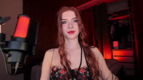 Snapshot of irisice chatting on 09/28/25, 05:40 Miss Iris Fansly Miss Iris new inst.  online show from 09/28/25, 05:40