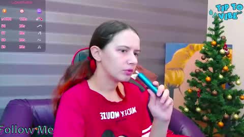 Snapshot of irisnichols chatting on 12/22/25, 02:19 Iris online show from 12/22/25, 02:19