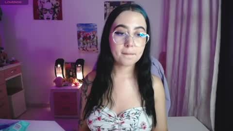 Snapshot of iriss_sky chatting on 06/09/26, 04:46 Iris online show from 06/09/26, 04:46