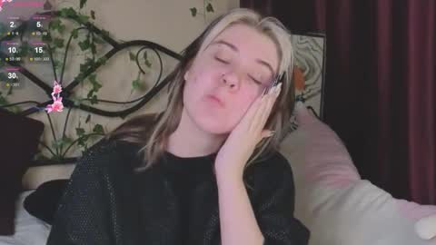 I am Cutie Iris3 online show from 12/04/25, 09:29