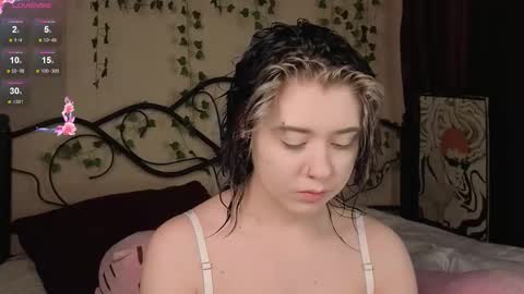 I am Cutie Iris3 online show from 12/20/25, 08:43