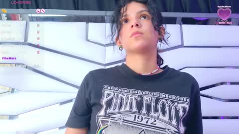 Snapshot of irissross chatting on 03/03/25, 05:29 Iris online show from 03/03/25, 05:29