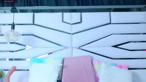 Snapshot of irissross chatting on 03/06/25, 11:25 Iris online show from 03/06/25, 11:25