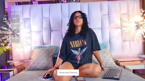 Snapshot of irissross chatting on 09/19/25, 11:22 Iris online show from 09/19/25, 11:22