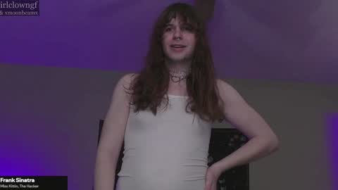 Snapshot of irlclowngf chatting on 12/06/24, 02:02 irlclowngf online show from 12/06/24, 02:02