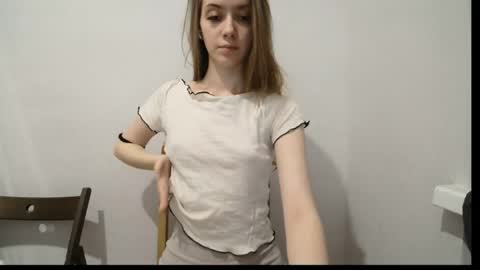 irma_b2004 online show from 05/10/26, 07:41