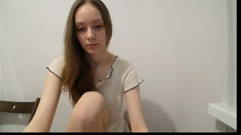 irma_b2004 online show from 05/11/26, 08:50