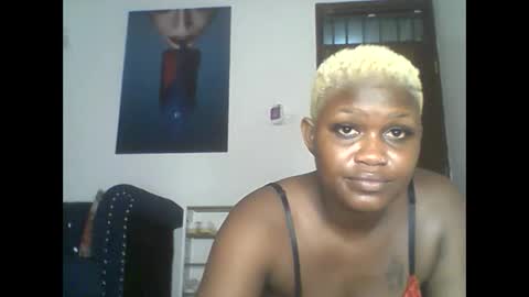 Snapshot of iron_bree chatting on 12/21/25, 02:30 iron_bree online show from 12/21/25, 02:30