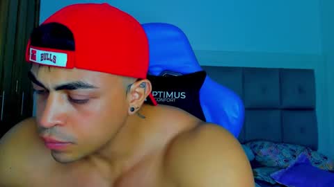 Iron online show from 02/03/25, 01:52