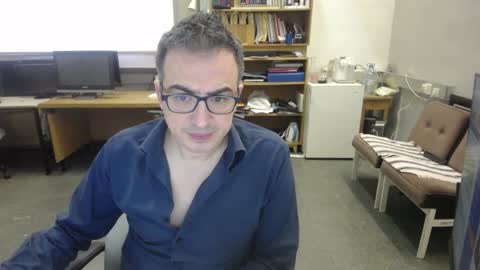 Snapshot of ironchrome chatting on 12/31/24, 05:55 IronChrome online show from 12/31/24, 05:55