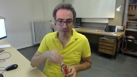 Snapshot of ironchrome chatting on 10/03/25, 02:19 IronChrome online show from 10/03/25, 02:19