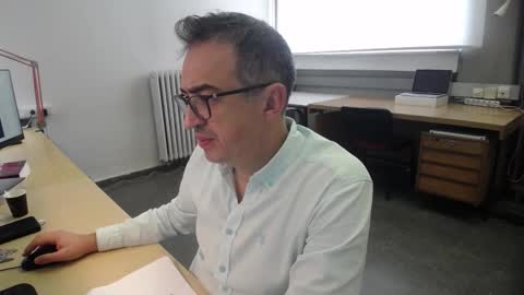 Snapshot of ironchrome chatting on 10/15/25, 09:53 IronChrome online show from 10/15/25, 09:53