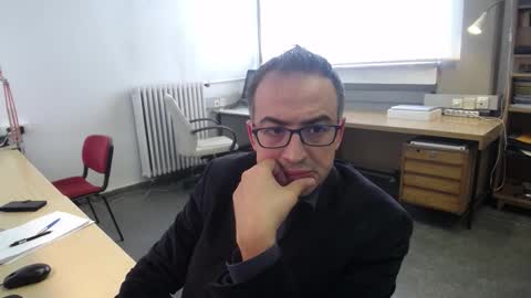 Snapshot of ironchrome chatting on 10/21/25, 11:44 IronChrome online show from 10/21/25, 11:44