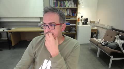 Snapshot of ironchrome chatting on 10/31/25, 10:05 IronChrome online show from 10/31/25, 10:05