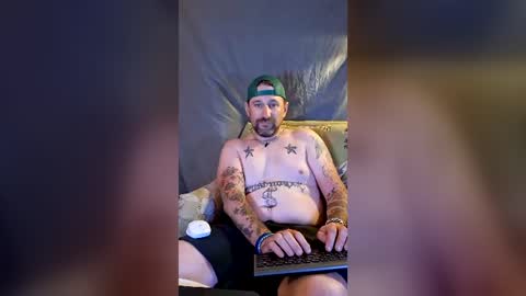 Snapshot of ironheadracer25 chatting on 06/26/26, 04:39 Ironhead online show from 06/26/26, 04:39