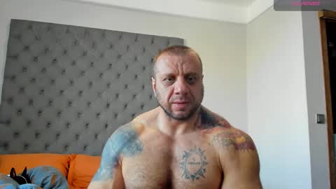 Snapshot of ironhulk22 chatting on 03/21/26, 08:52 ironhulk22 online show from 03/21/26, 08:52