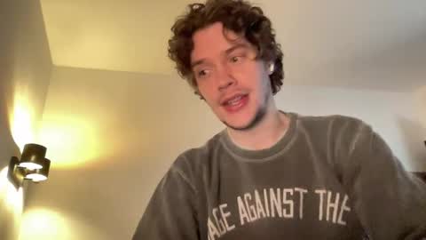 Snapshot of ironthud chatting on 02/15/26, 09:33 Sam online show from 02/15/26, 09:33