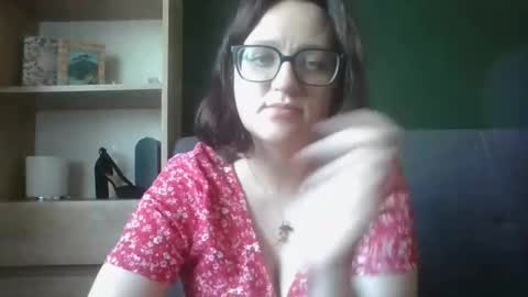 Paris online show from 04/27/26, 05:27