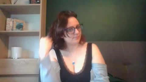 Paris online show from 05/12/26, 05:59
